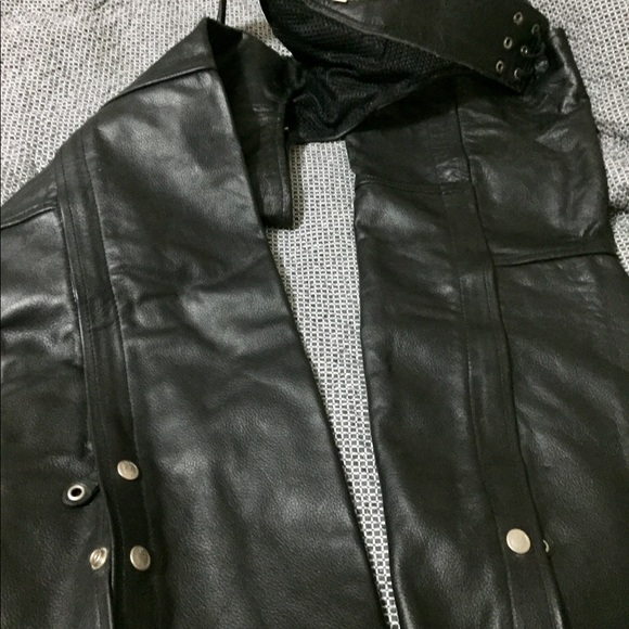 Riding Chaps Leather size ranges 8-12 - Picture 3 of 3